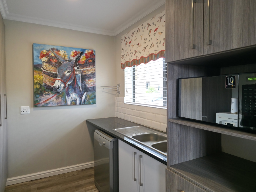 4 Bedroom Property for Sale in Wavecrest Eastern Cape